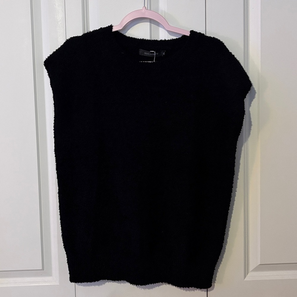 Women's Black Crew Neck Sweater